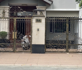 CỔNG SẮT NGHỆ THUÂT - 068