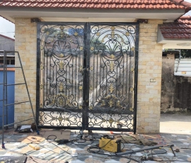 CỔNG SẮT NGHỆ THUÂT - 067