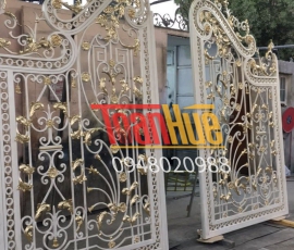 CỔNG SẮT NGHỆ THUÂT - 010